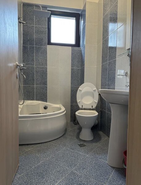 Piata Victoriei, inchiriez apartament 2 camere, bloc din 2013.